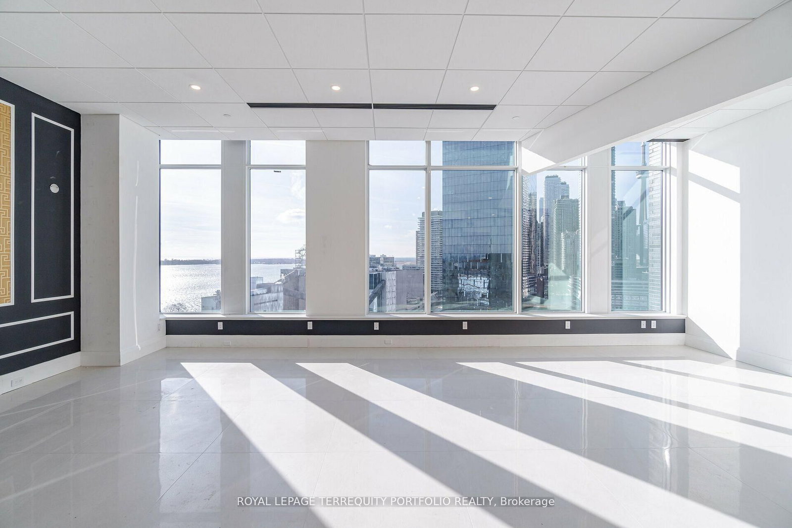 130 Queens Quay E, Unit 1220 - Photo 12