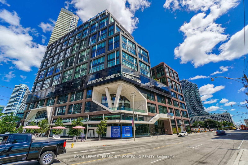1220 - 130 Queens Quay E, Toronto, M5A 0P6 | Image 2