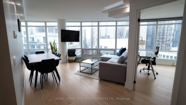 3210 - 361 Front st. Street W