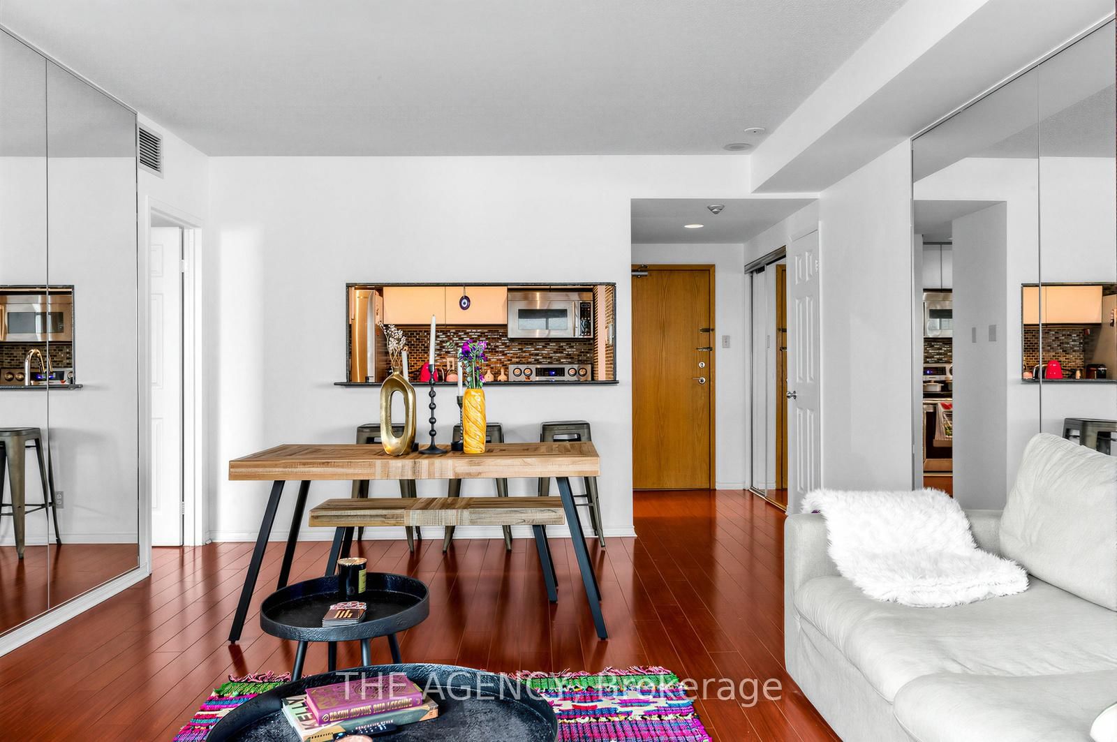 99 Harbour Square, Unit 606 - Photo 8