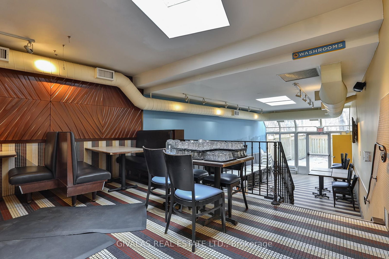 174 Eglinton Avenue W - Photo 13