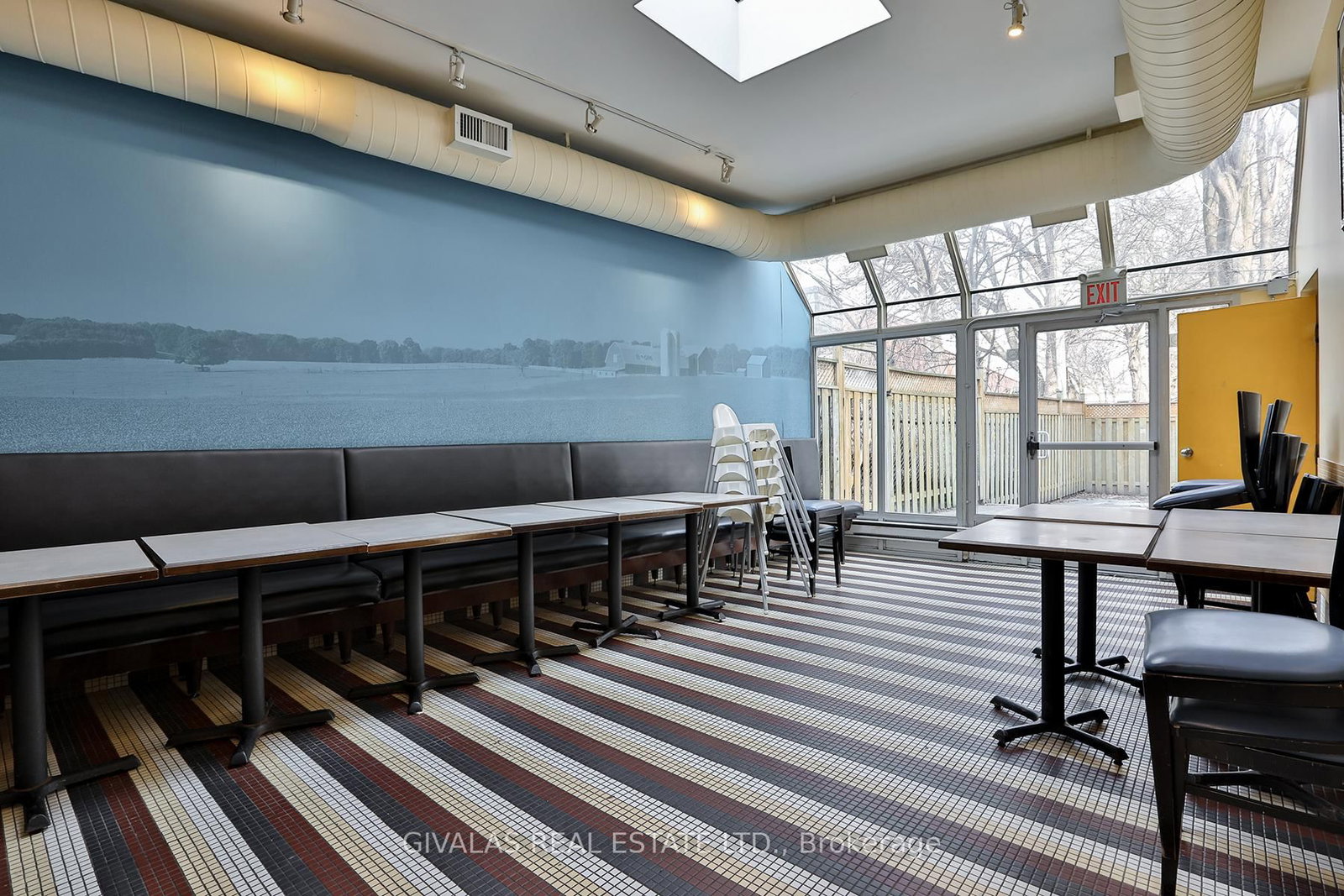 174 Eglinton Avenue W - Photo 16