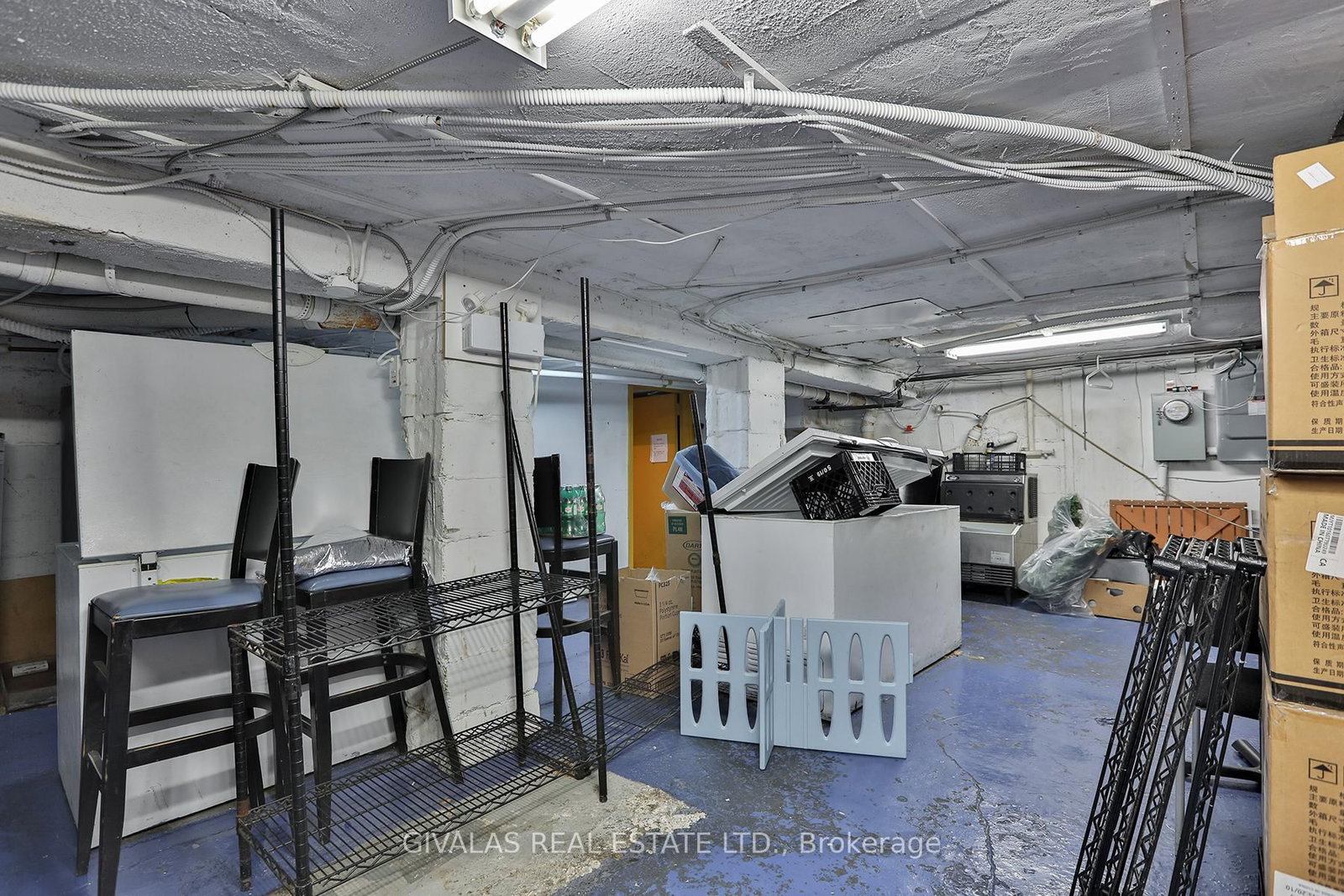 174 Eglinton Avenue W - Photo 24