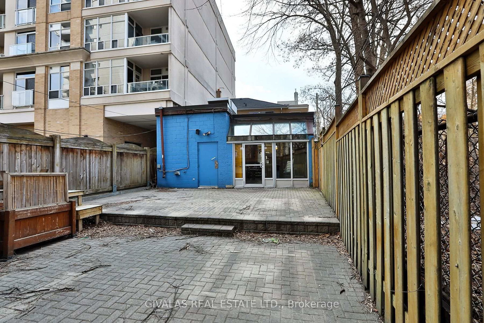 174 Eglinton Avenue W - Photo 27