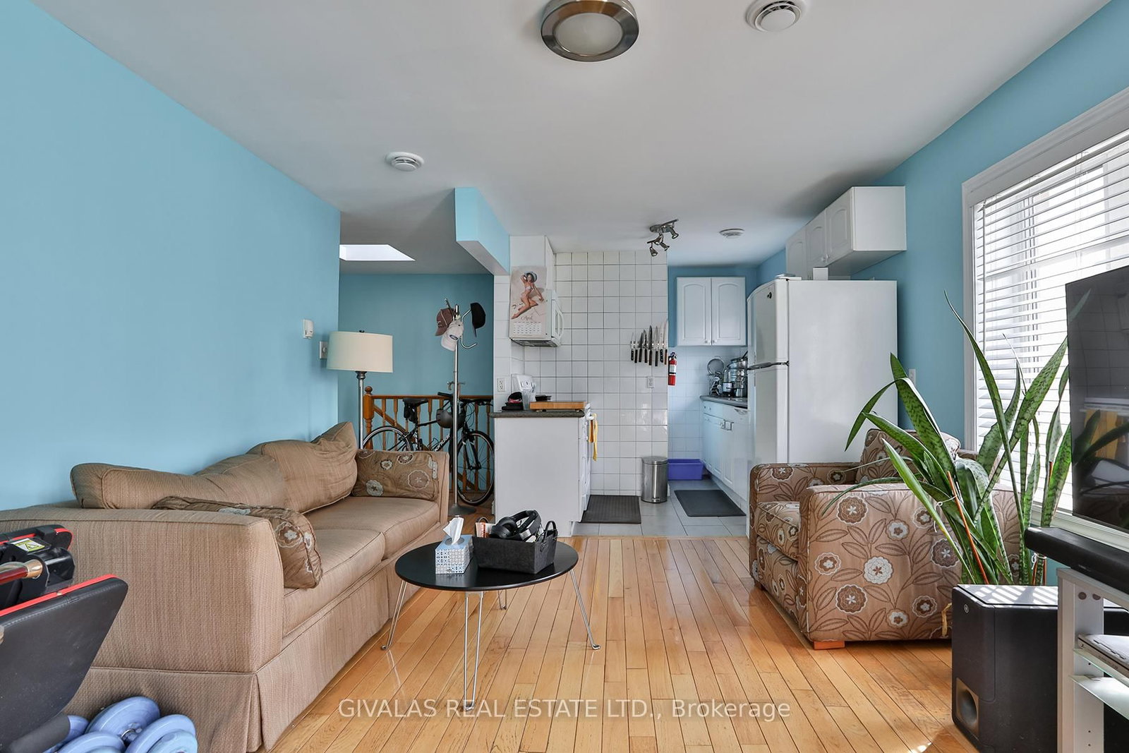174 Eglinton Avenue W - Photo 39