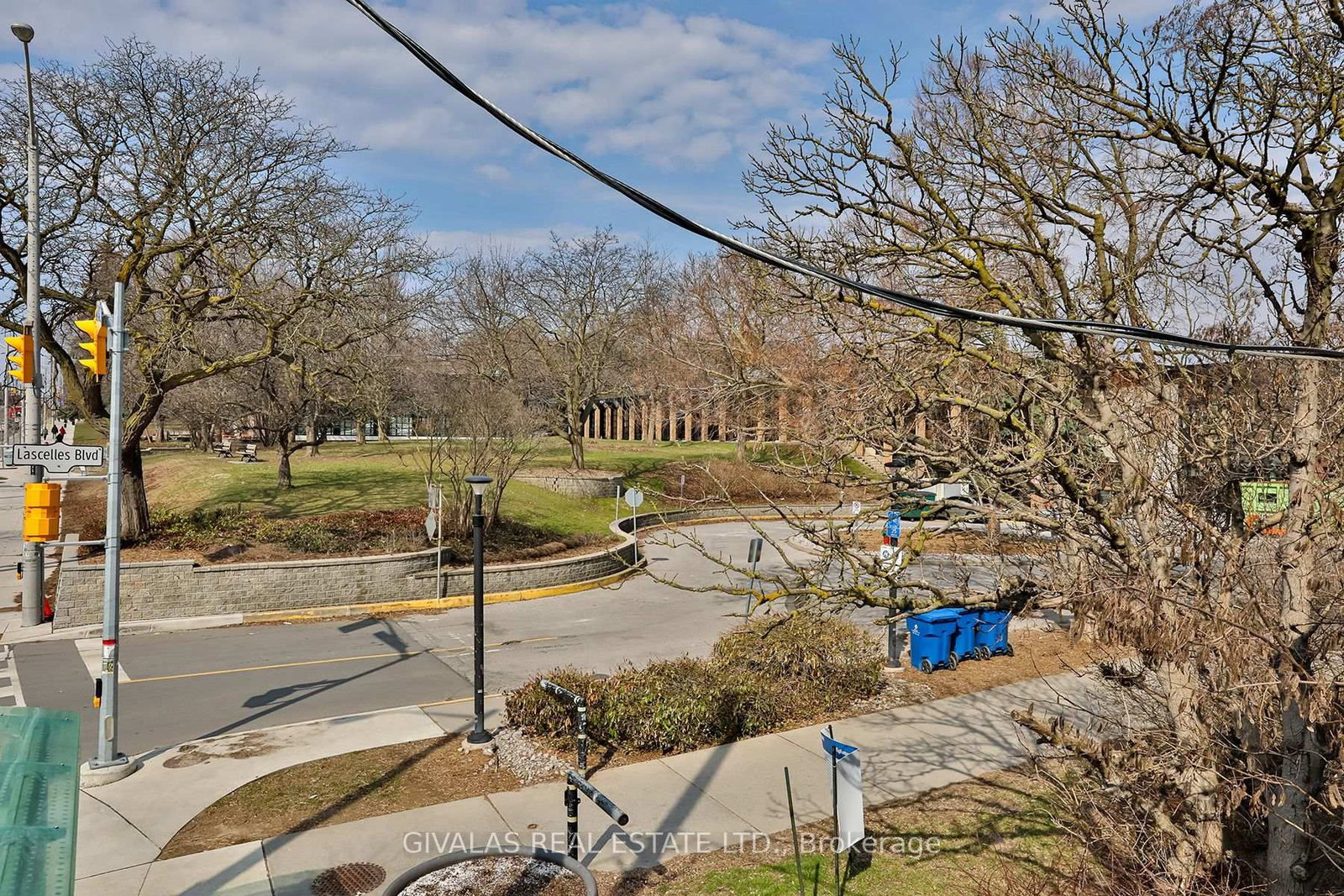 174 Eglinton Avenue W - Photo 46