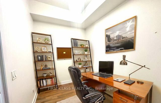 128 Fairview Mall Drive, Unit 806 - Photo 2