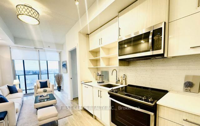 128 Fairview Mall Drive, Unit 806 - Photo 3