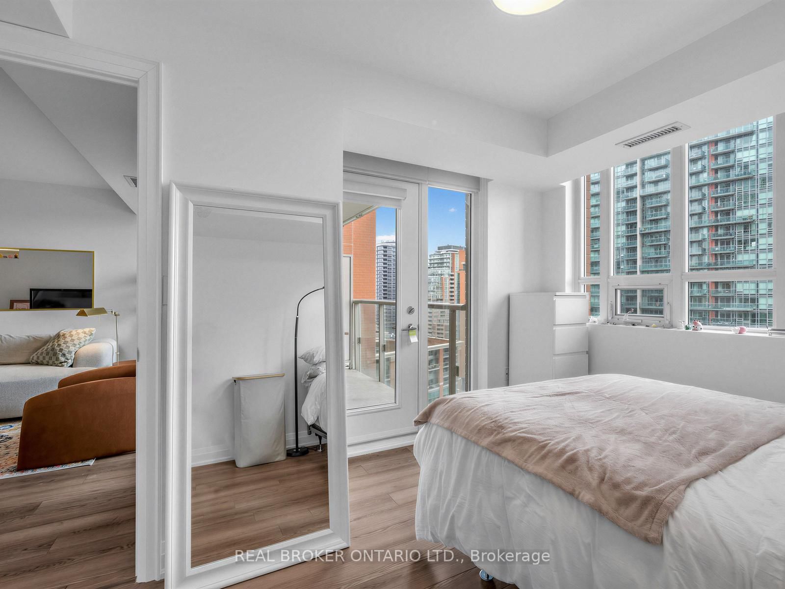 125 Western Battery Road, Unit 1209 - Photo 19