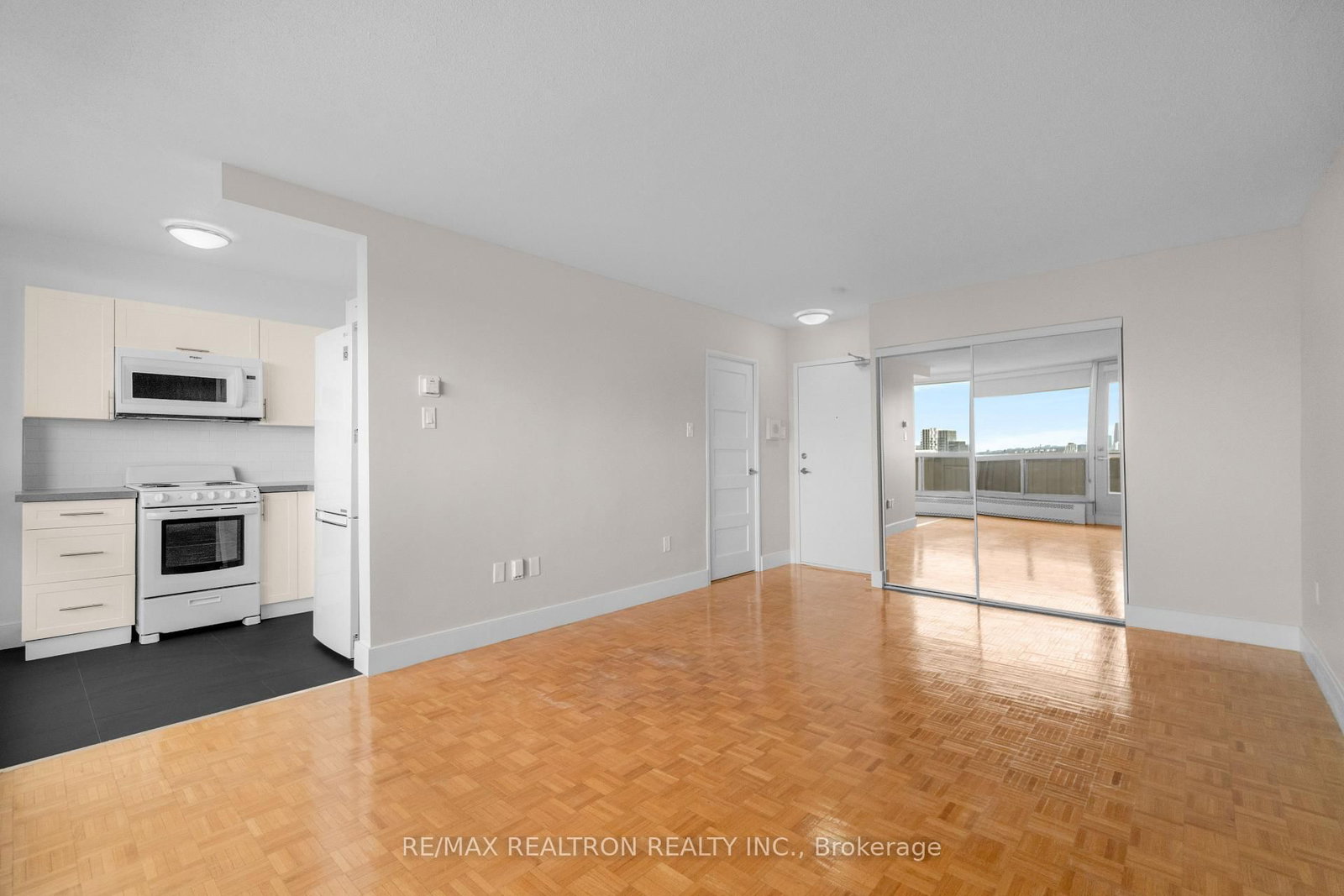 666 Spadina Ave Avenue, Unit 1512 - Photo 13