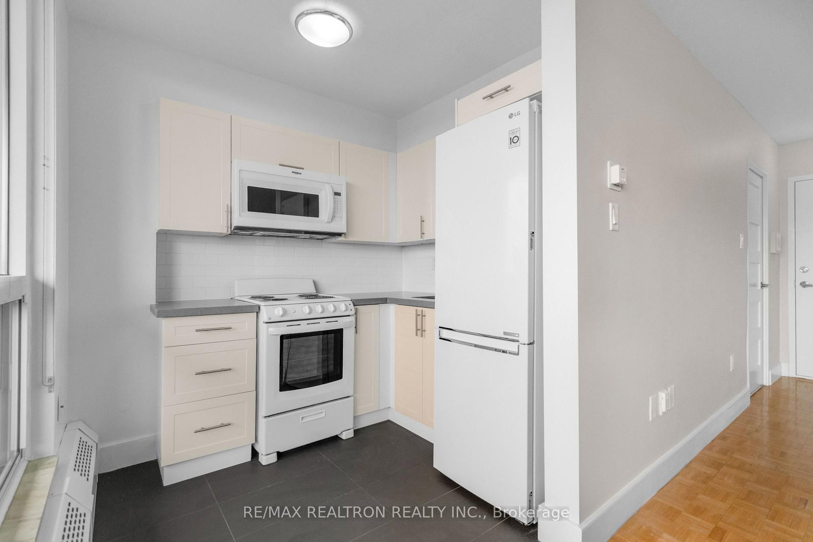 666 Spadina Ave Avenue, Unit 1512 - Photo 9