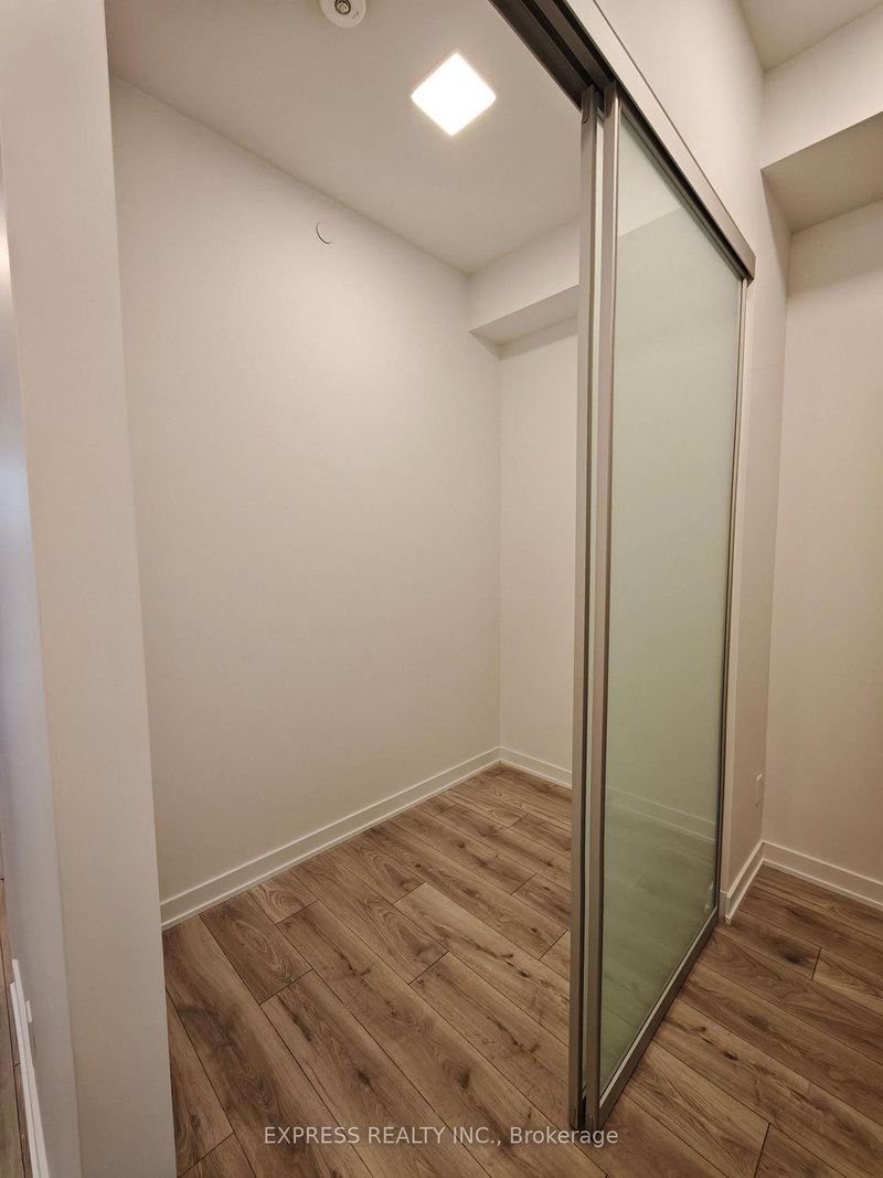 1109 - 29 Green Trail Crt, Toronto, M2K 0J9 | Image 2