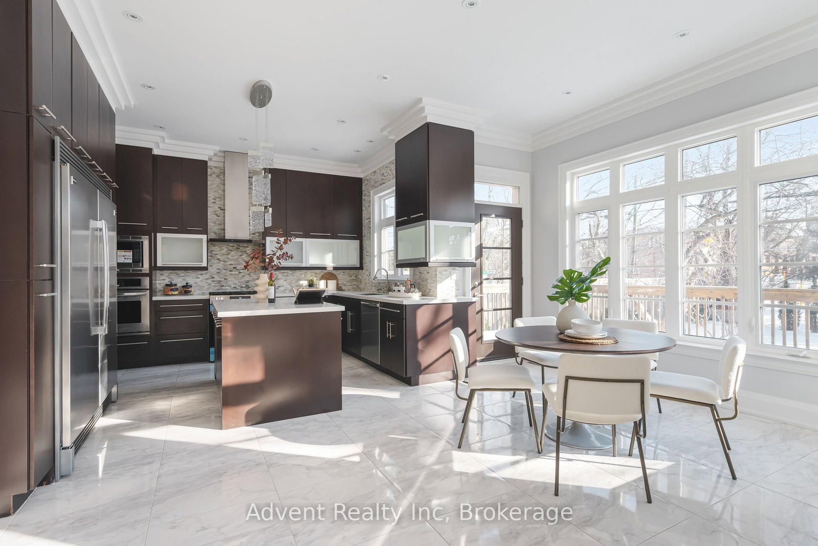 141 Connaught Avenue - Photo 11