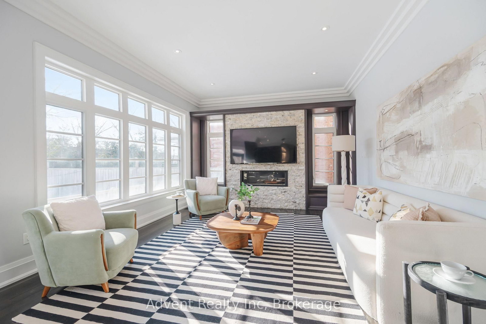 141 Connaught Avenue - Photo 19