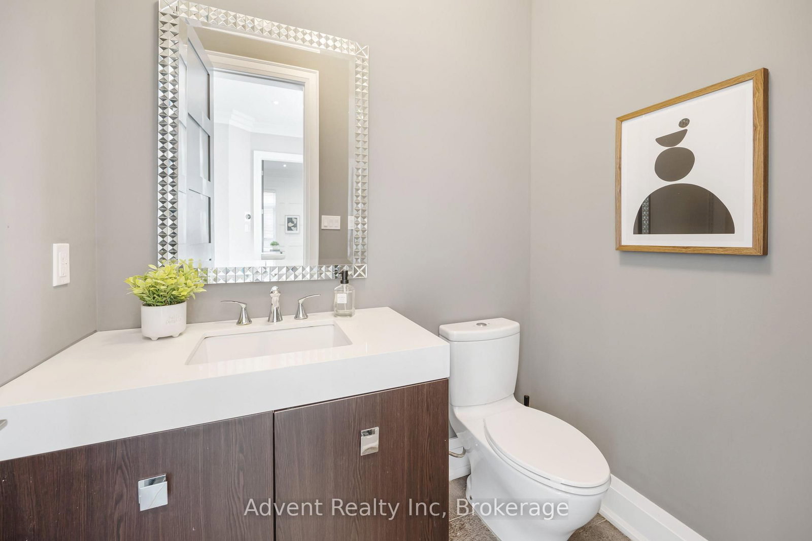 141 Connaught Avenue - Photo 24