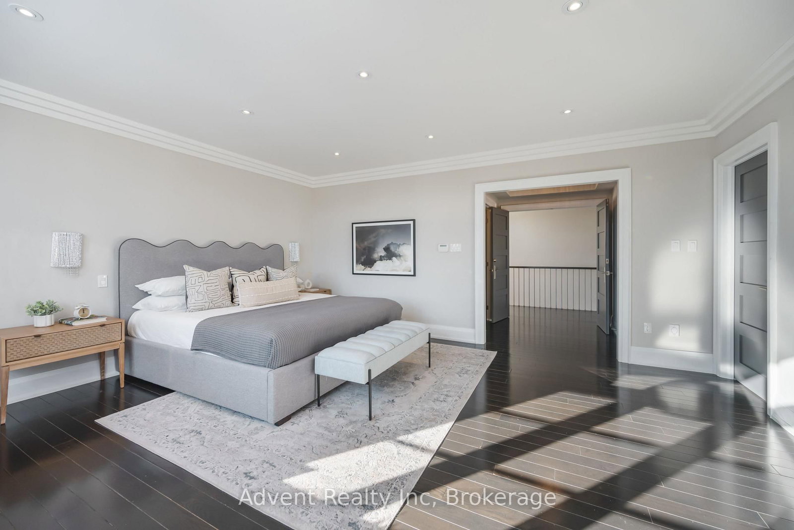 141 Connaught Avenue - Photo 29