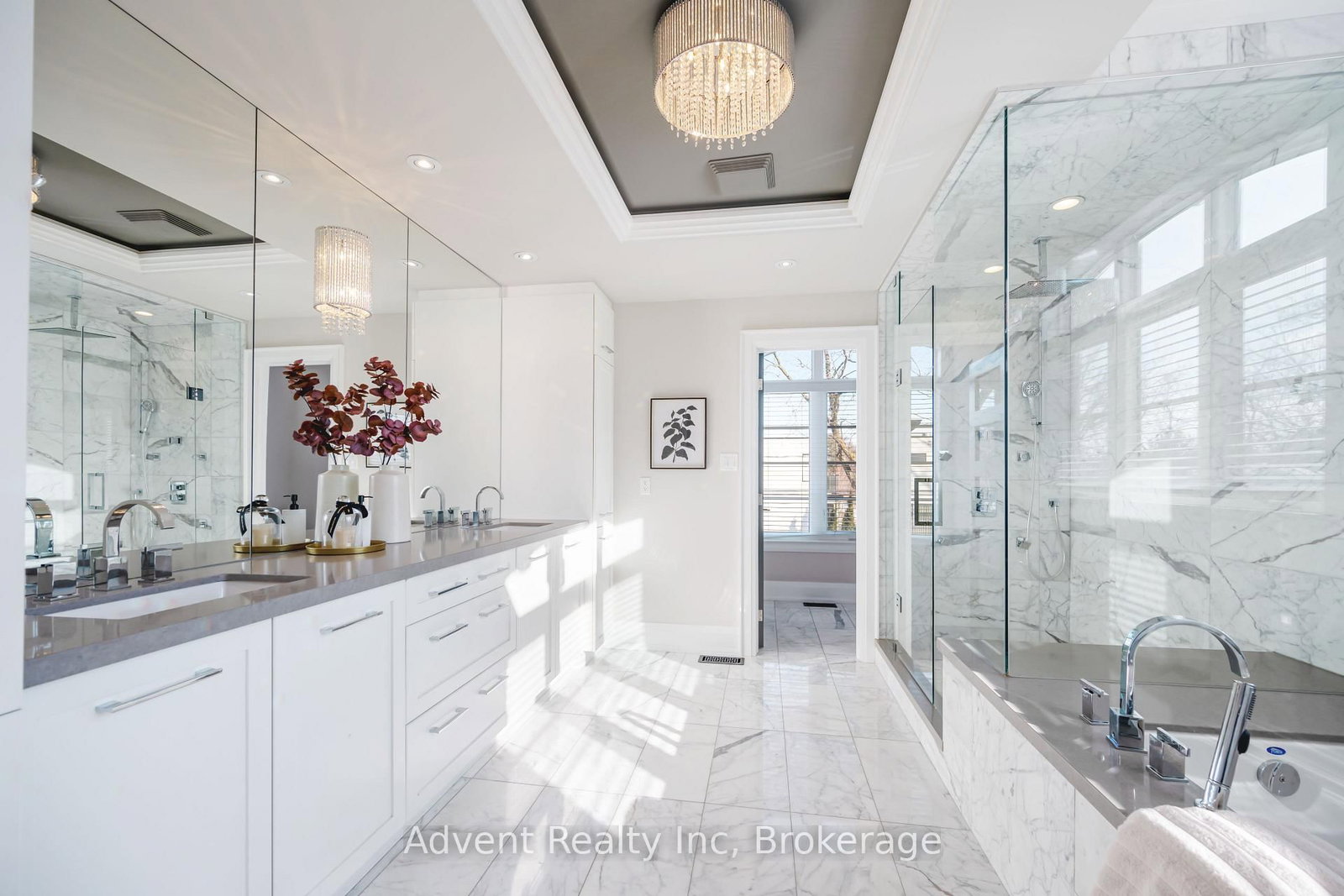 141 Connaught Avenue - Photo 32