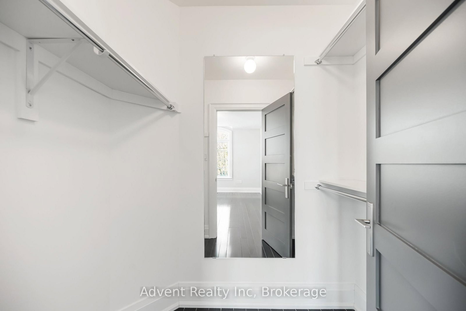 141 Connaught Avenue - Photo 39