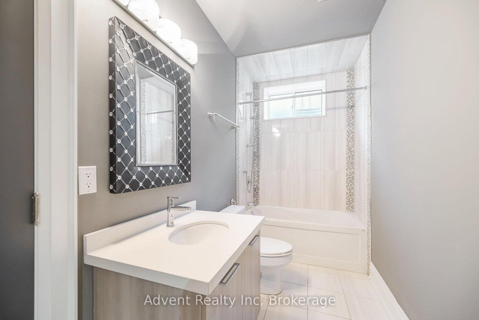 141 Connaught Avenue - Photo 46