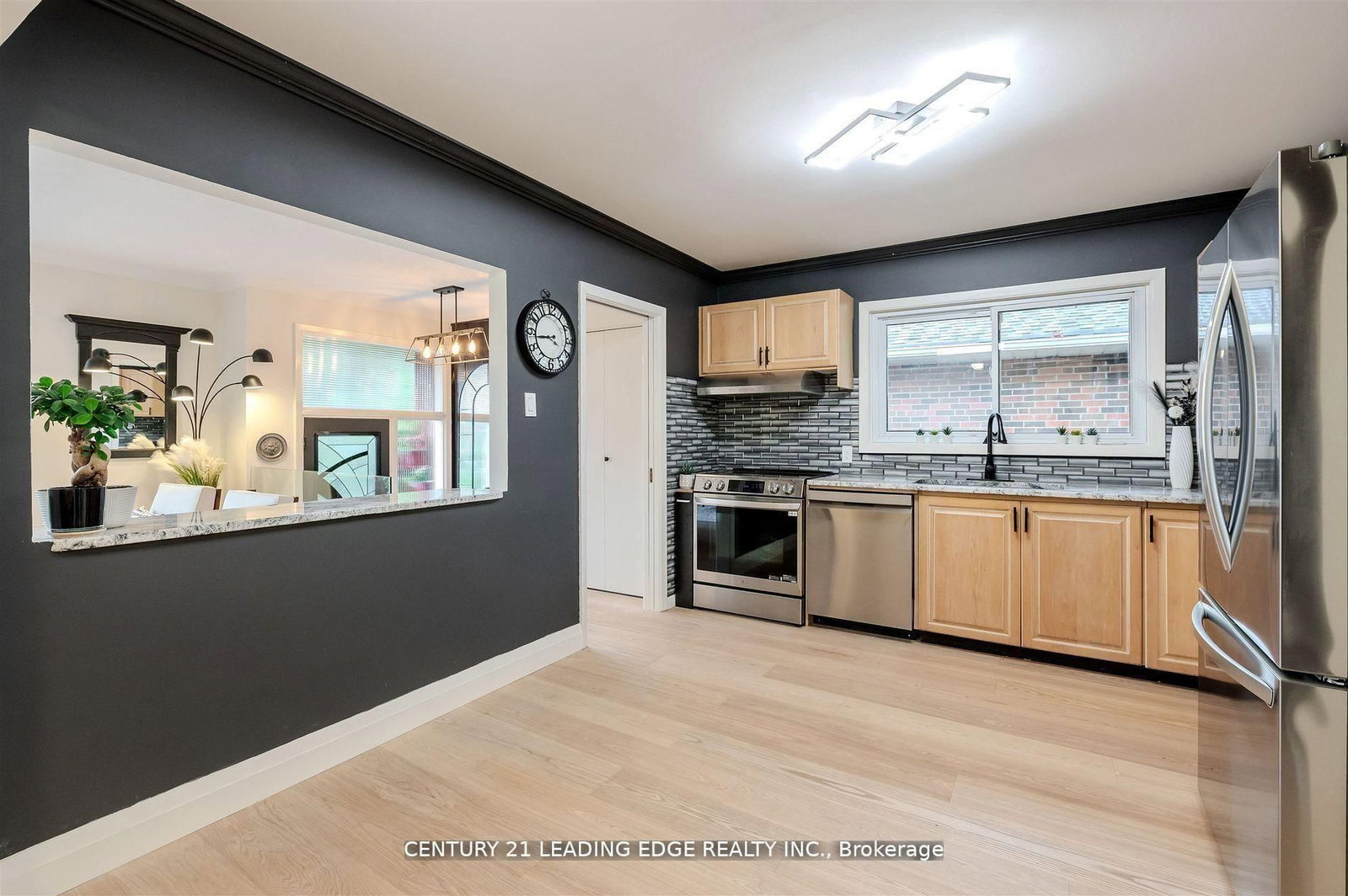 Detached House for sale at 112 Wyndcliff Crescent, Toronto, Ontario, M4A 2K3 - Victoria Village - MLS: C12982906