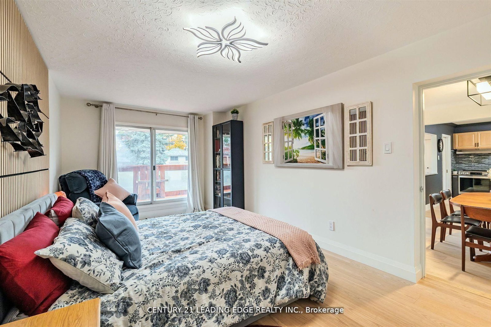 Detached House for sale at 112 Wyndcliff Crescent, Toronto, Ontario, M4A 2K3 - Victoria Village - MLS: C12982906