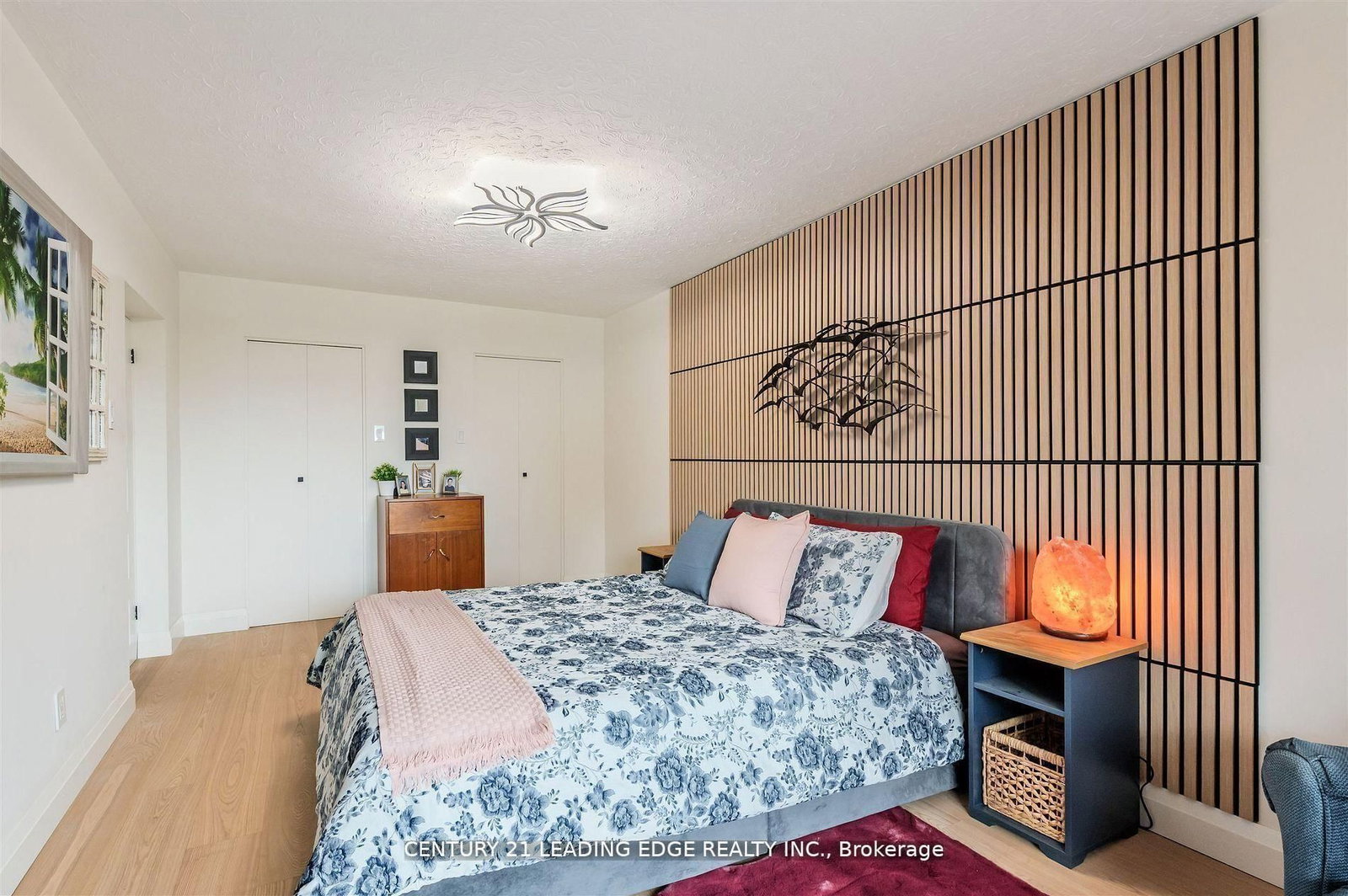 Detached House for sale at 112 Wyndcliff Crescent, Toronto, Ontario, M4A 2K3 - Victoria Village - MLS: C12982906