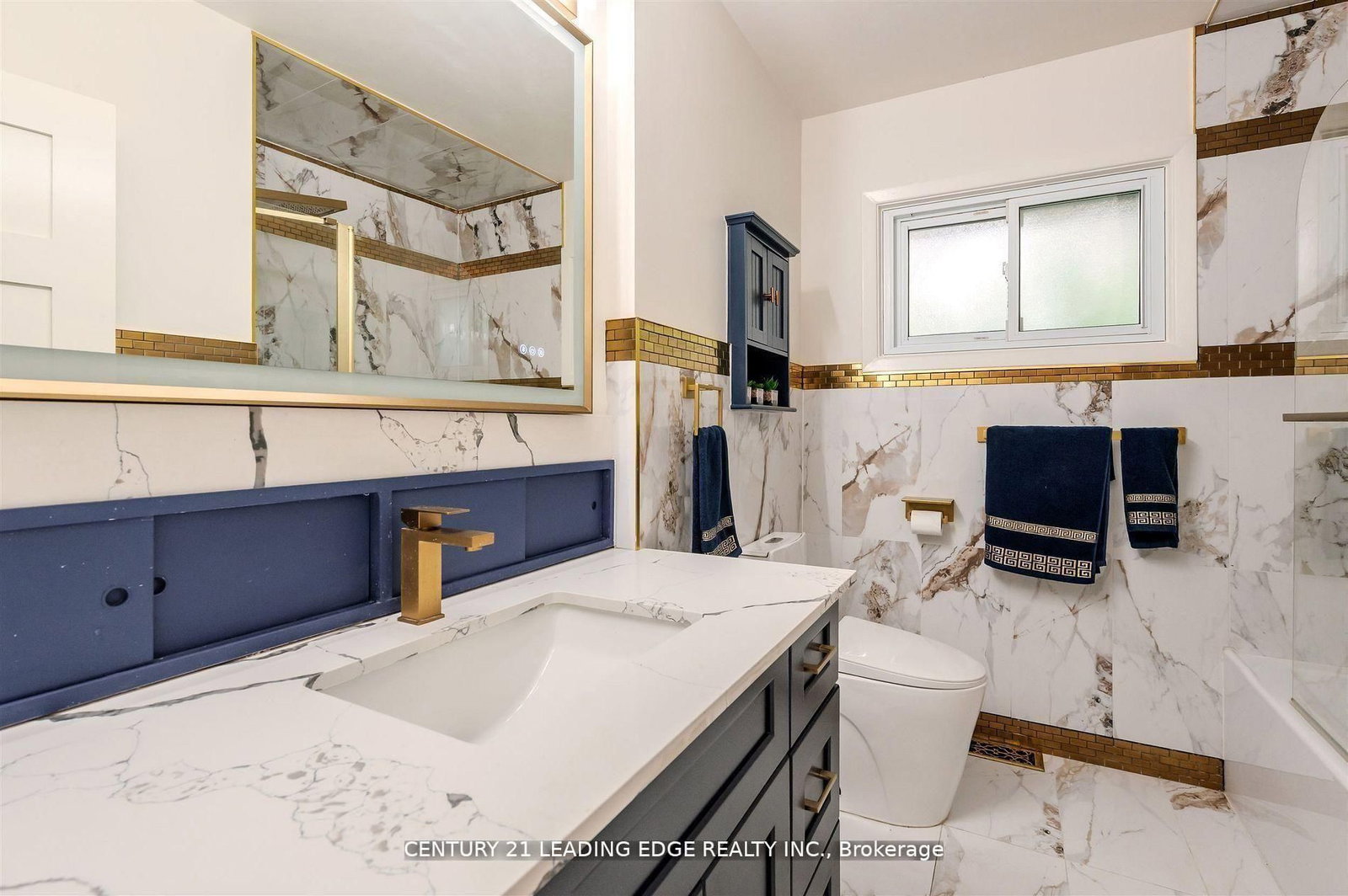 Detached House for sale at 112 Wyndcliff Crescent, Toronto, Ontario, M4A 2K3 - Victoria Village - MLS: C12982906