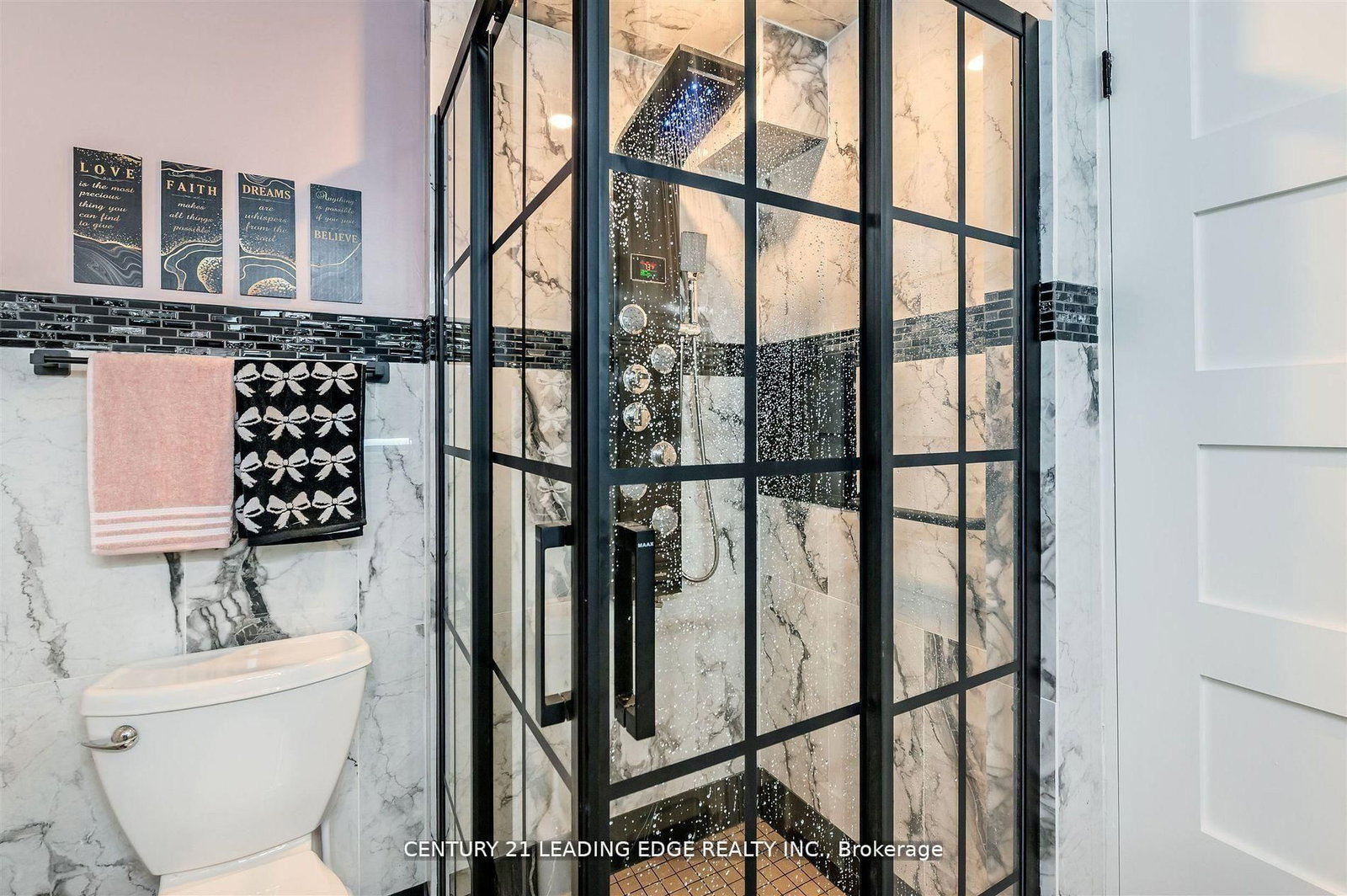 Detached House for sale at 112 Wyndcliff Crescent, Toronto, Ontario, M4A 2K3 - Victoria Village - MLS: C12982906