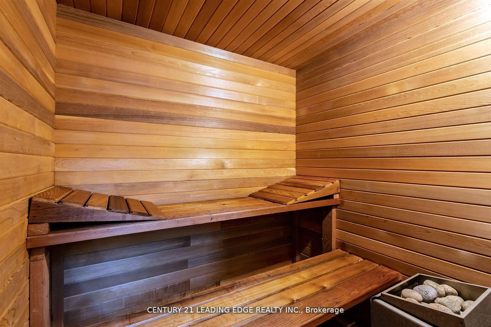 Detached House for sale at 112 Wyndcliff Crescent, Toronto, Ontario, M4A 2K3 - Victoria Village - MLS: C12982906