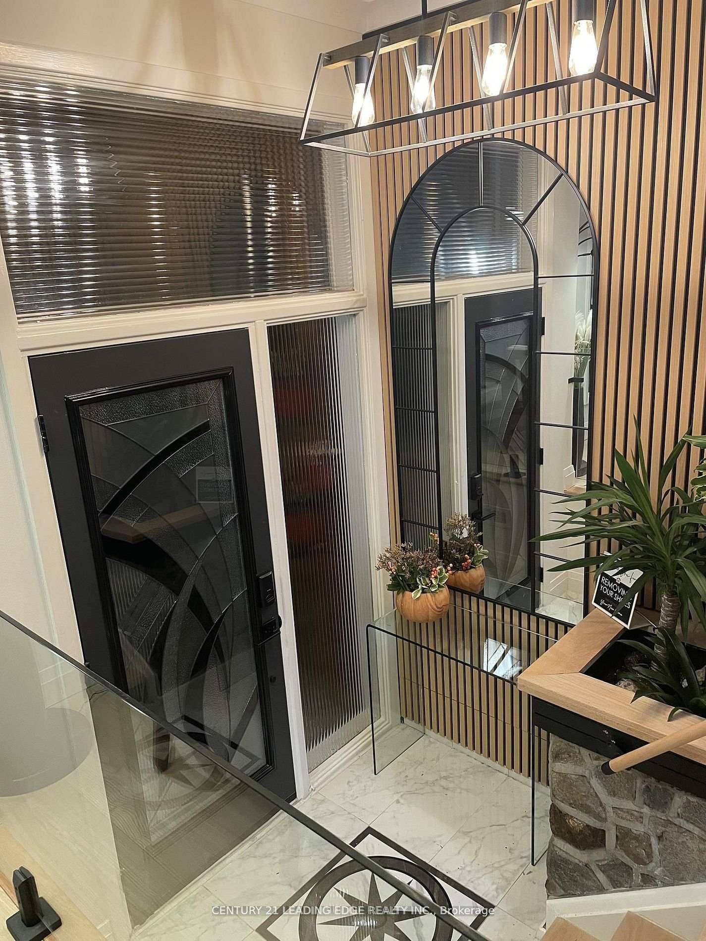 Detached House for sale at 112 Wyndcliff Crescent, Toronto, Ontario, M4A 2K3 - Victoria Village - MLS: C12982906