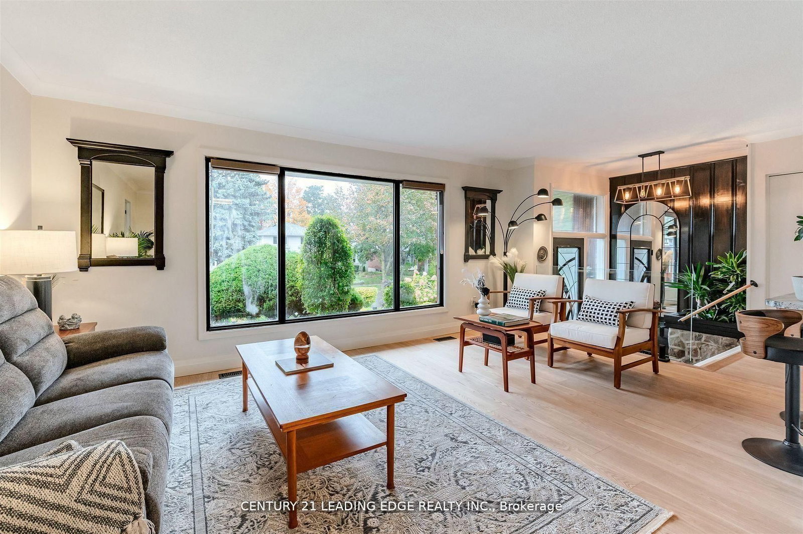 Detached House for sale at 112 Wyndcliff Crescent, Toronto, Ontario, M4A 2K3 - Victoria Village - MLS: C12982906