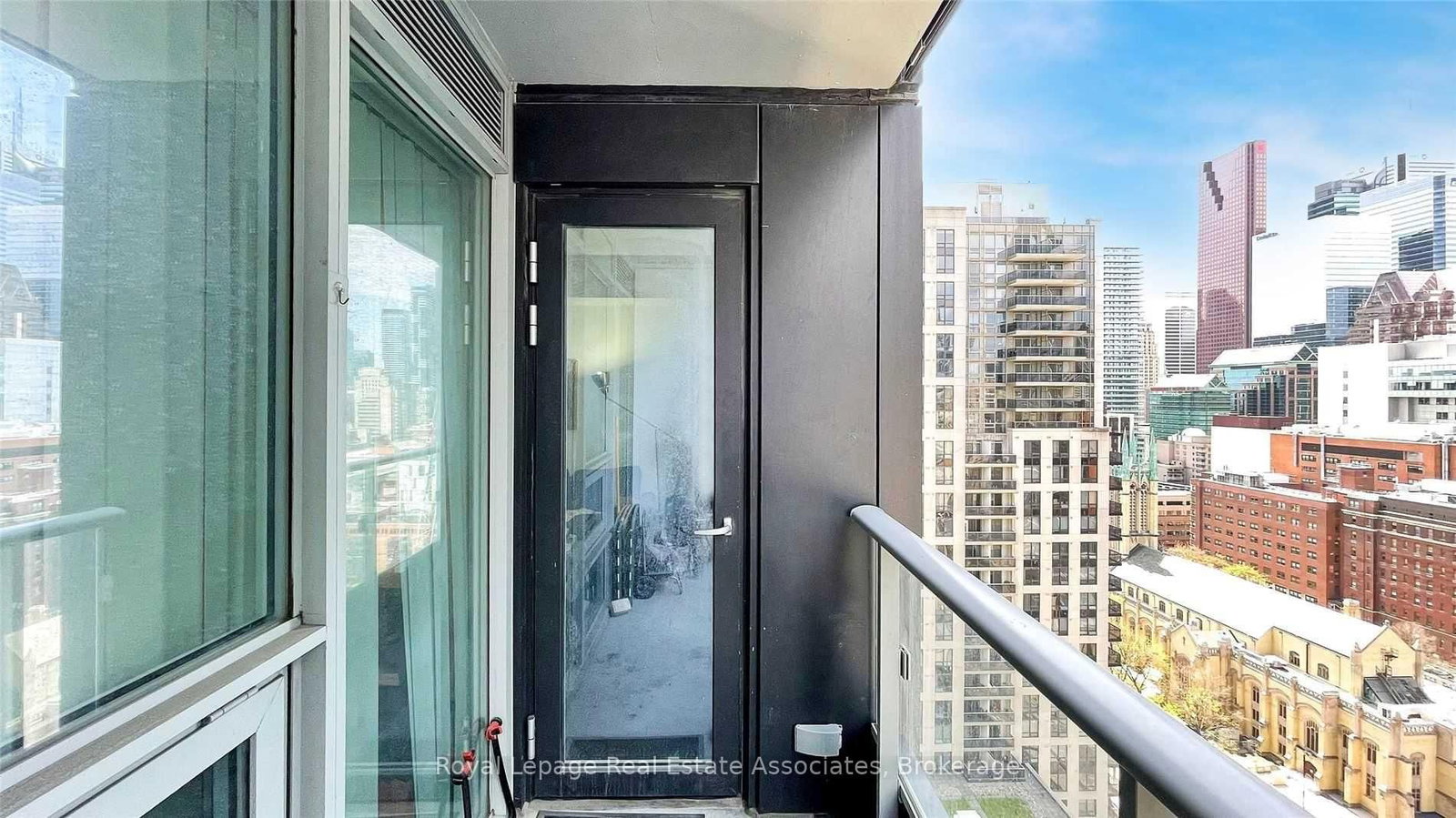 68 Shuter Street, Unit 2206 - Photo 10