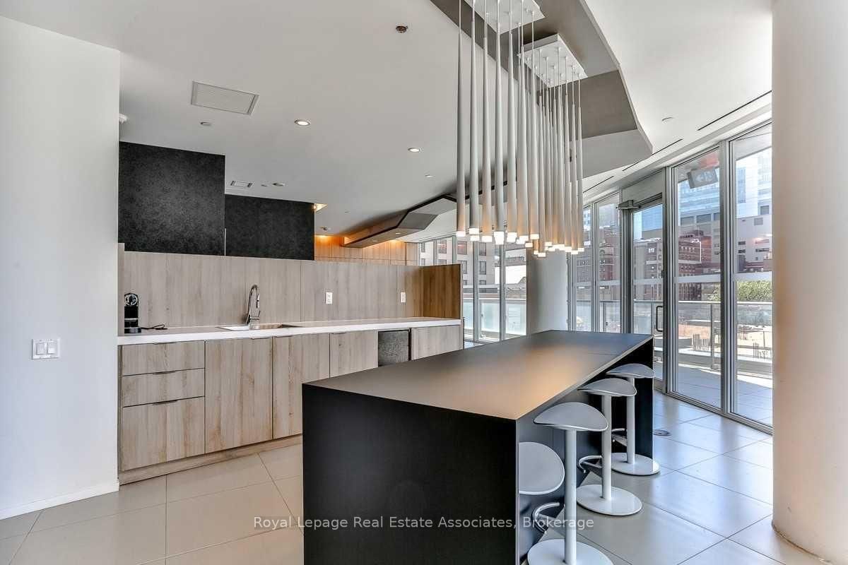 68 Shuter Street, Unit 2206 - Photo 16