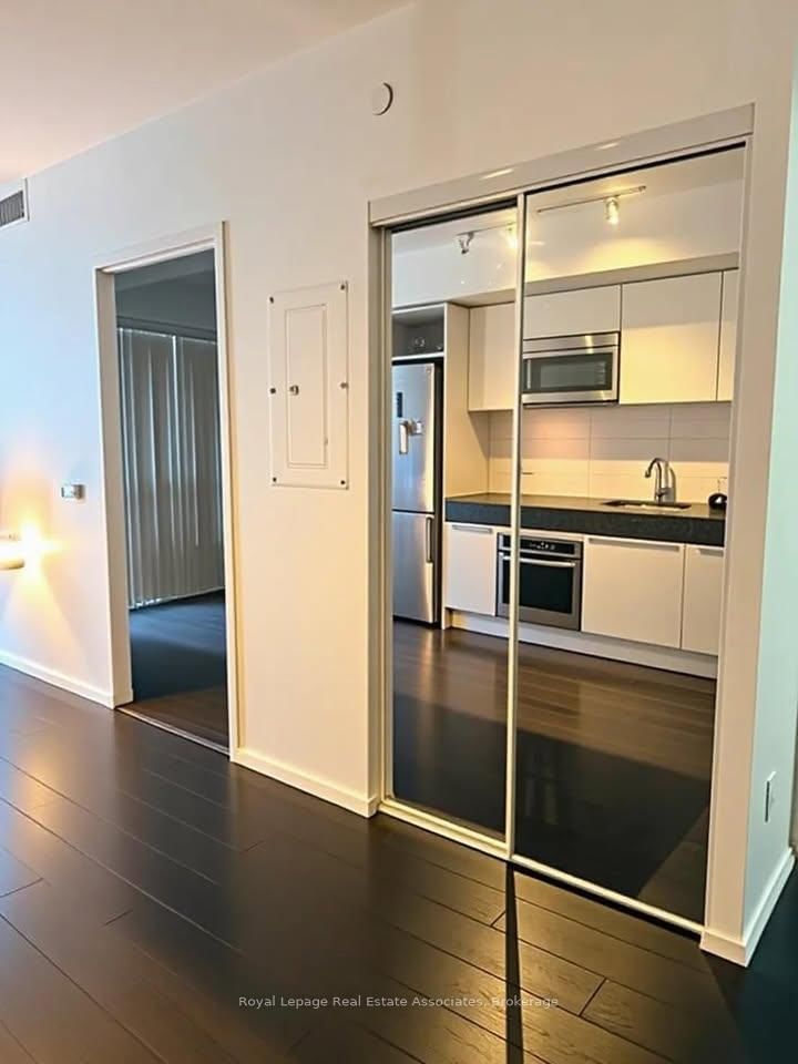 68 Shuter Street, Unit 2206 - Photo 5