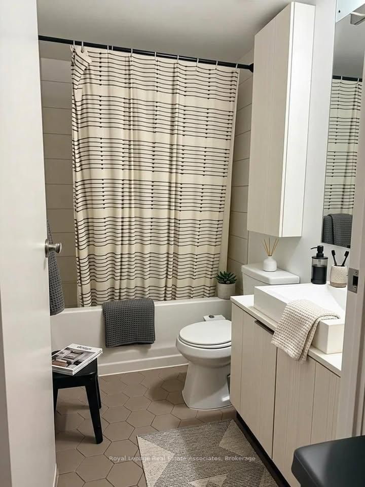 68 Shuter Street, Unit 2206 - Photo 7