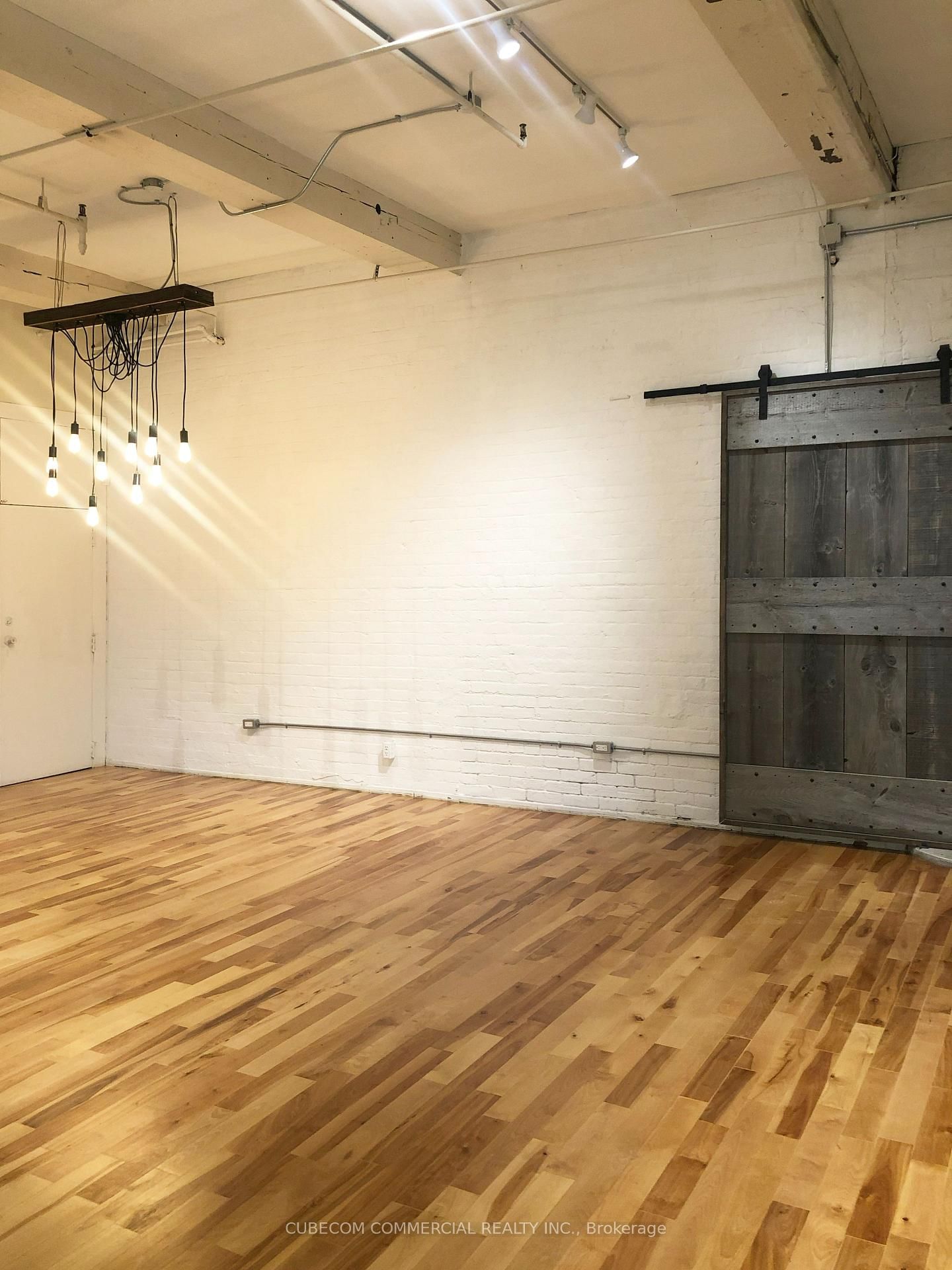 65 Bellwoods Avenue, Unit 1st and 2nd Floors - Photo 6