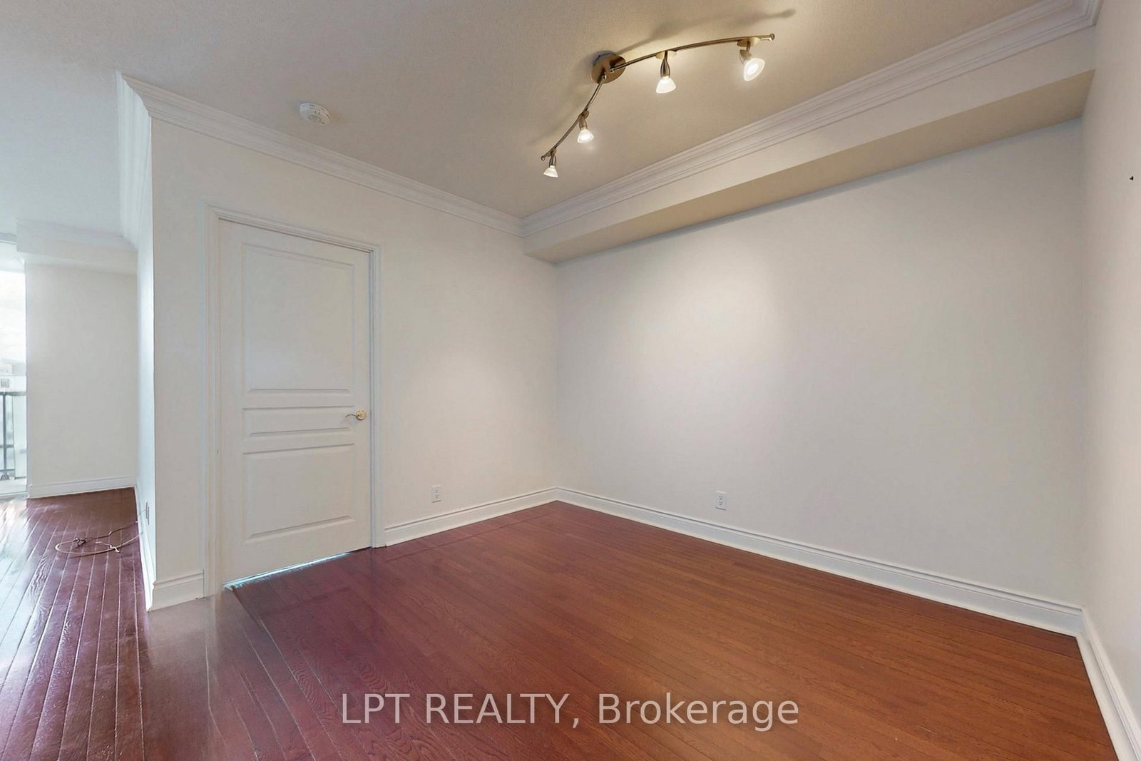 10 Delisle Avenue, Unit 1011 - Photo 8