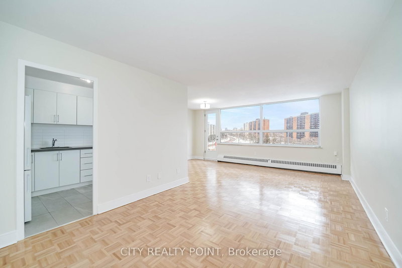 507 - 6200 Bathurst St, Toronto, M2R 2A3 | Image 2