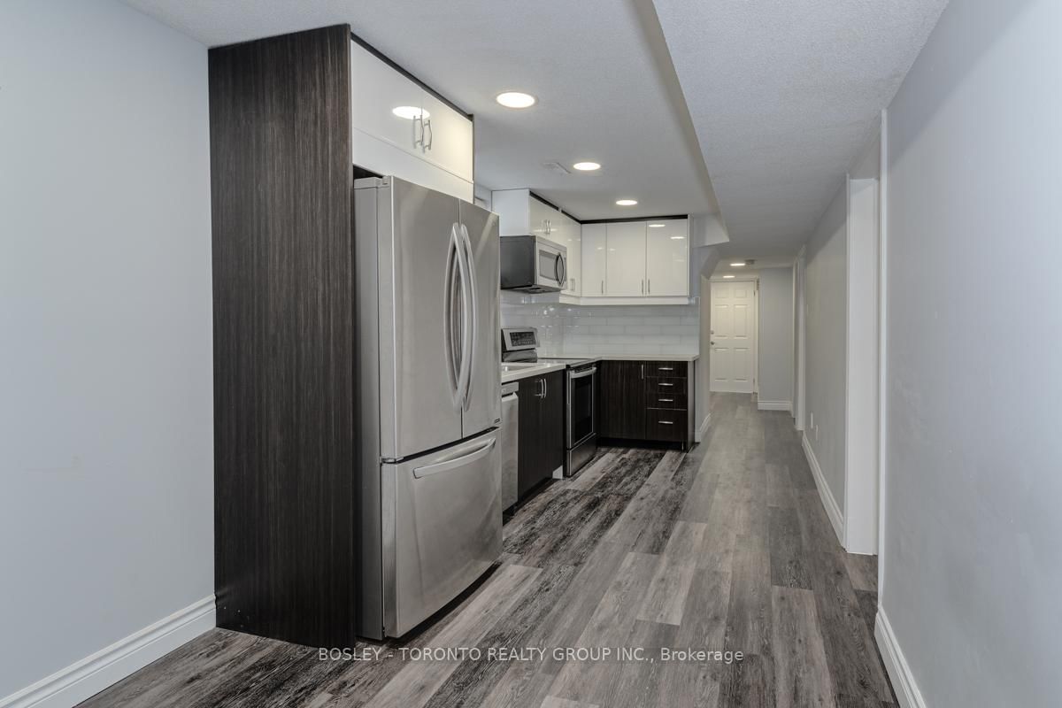 63 Burndale Avenue, Unit Lower - Photo 10