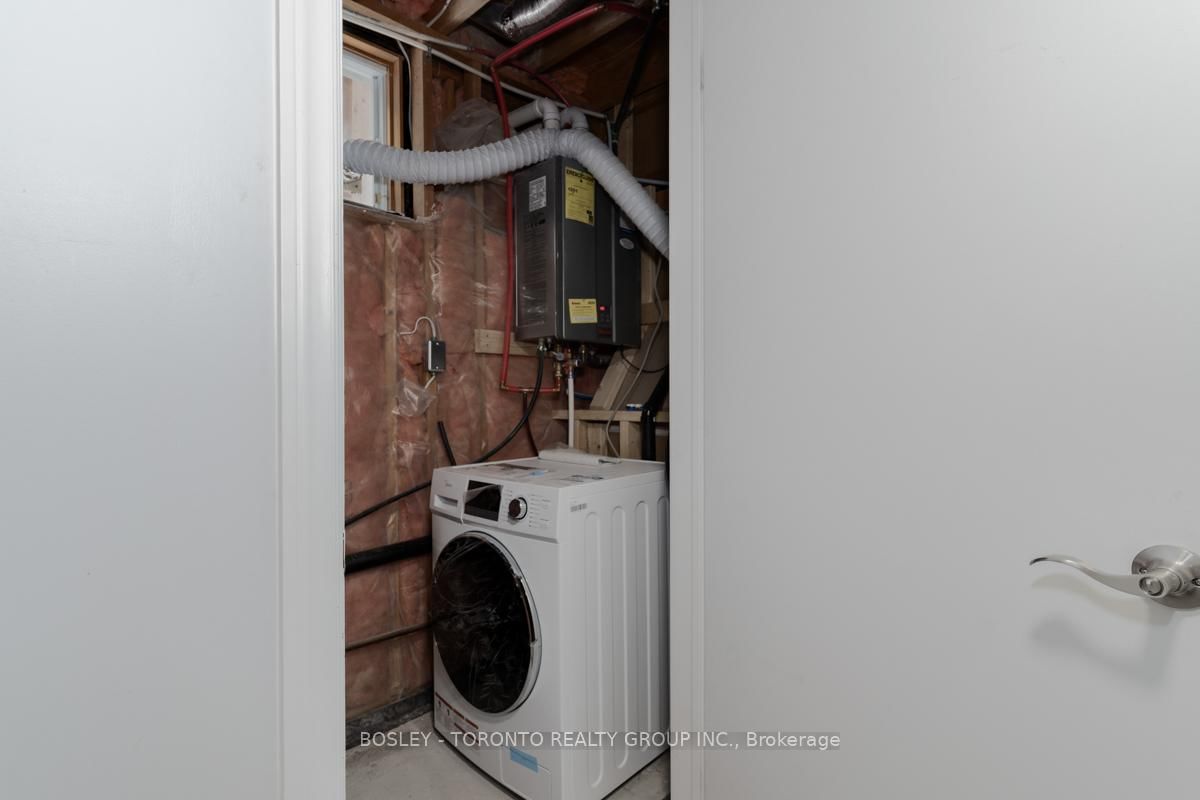 63 Burndale Avenue, Unit Lower - Photo 23