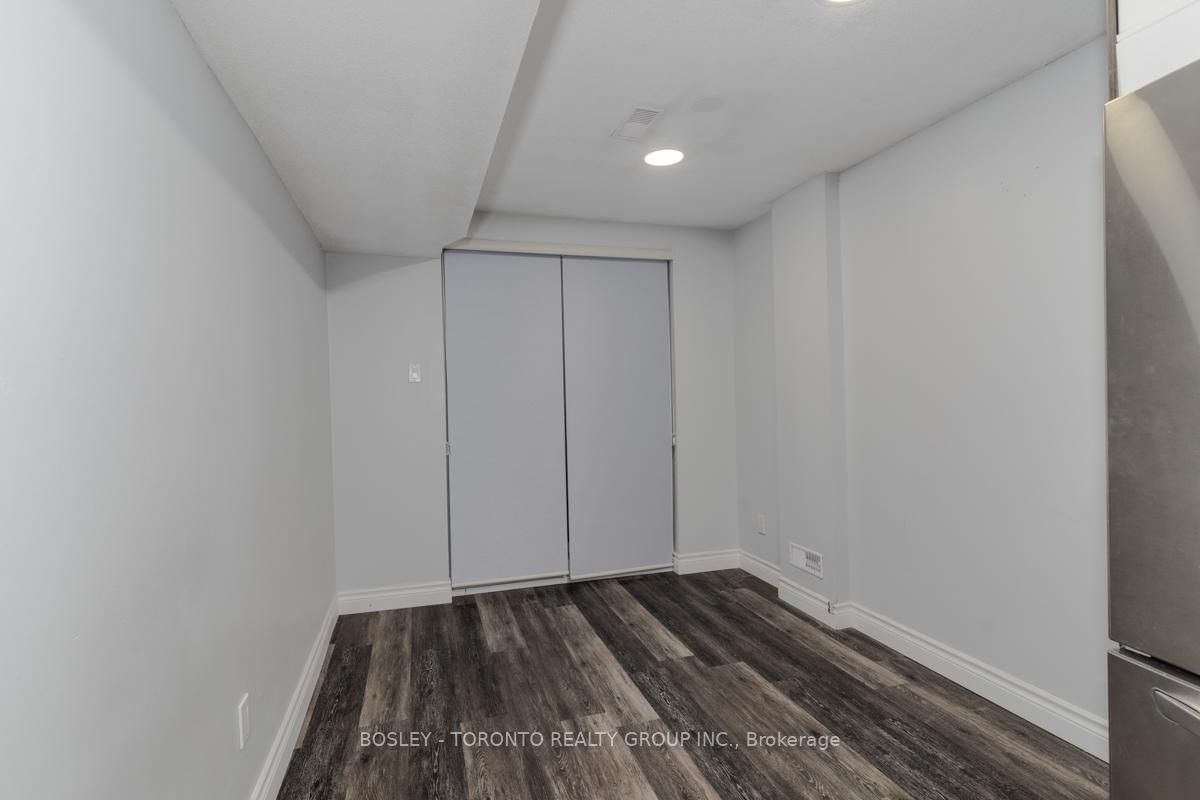 63 Burndale Avenue, Unit Lower - Photo 7