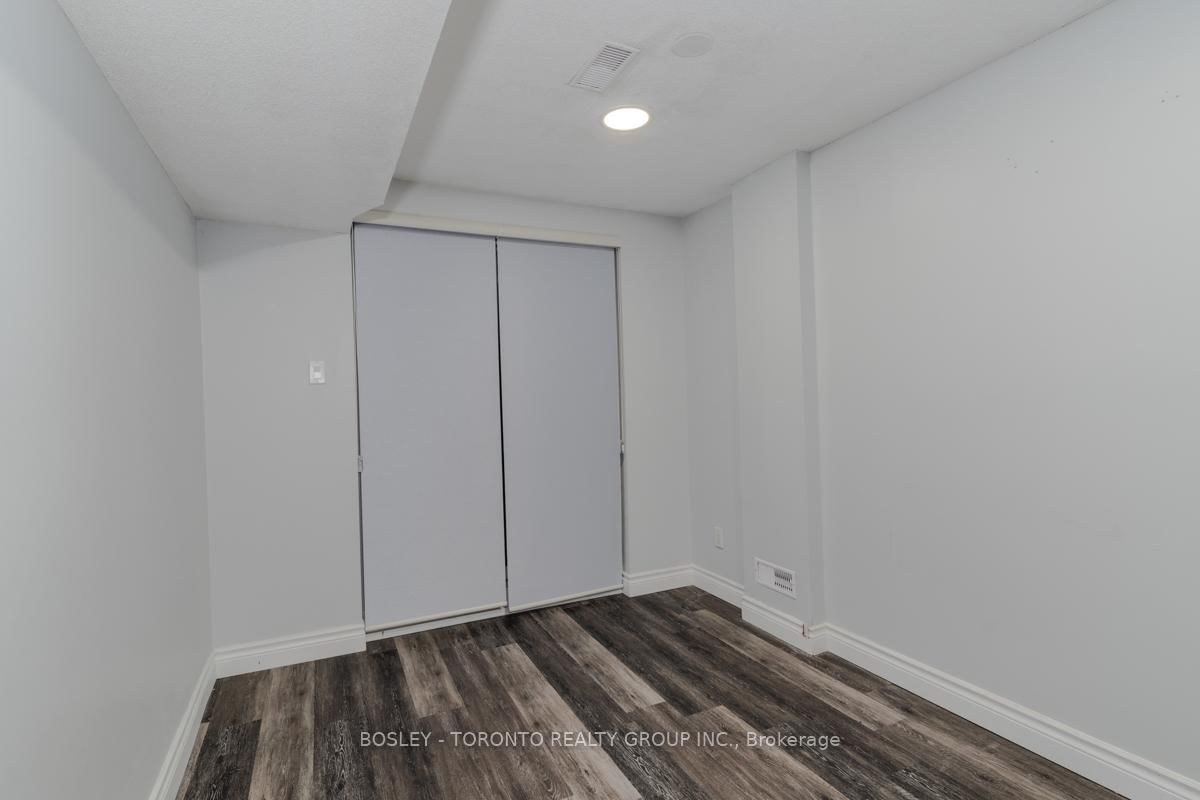63 Burndale Avenue, Unit Lower - Photo 9