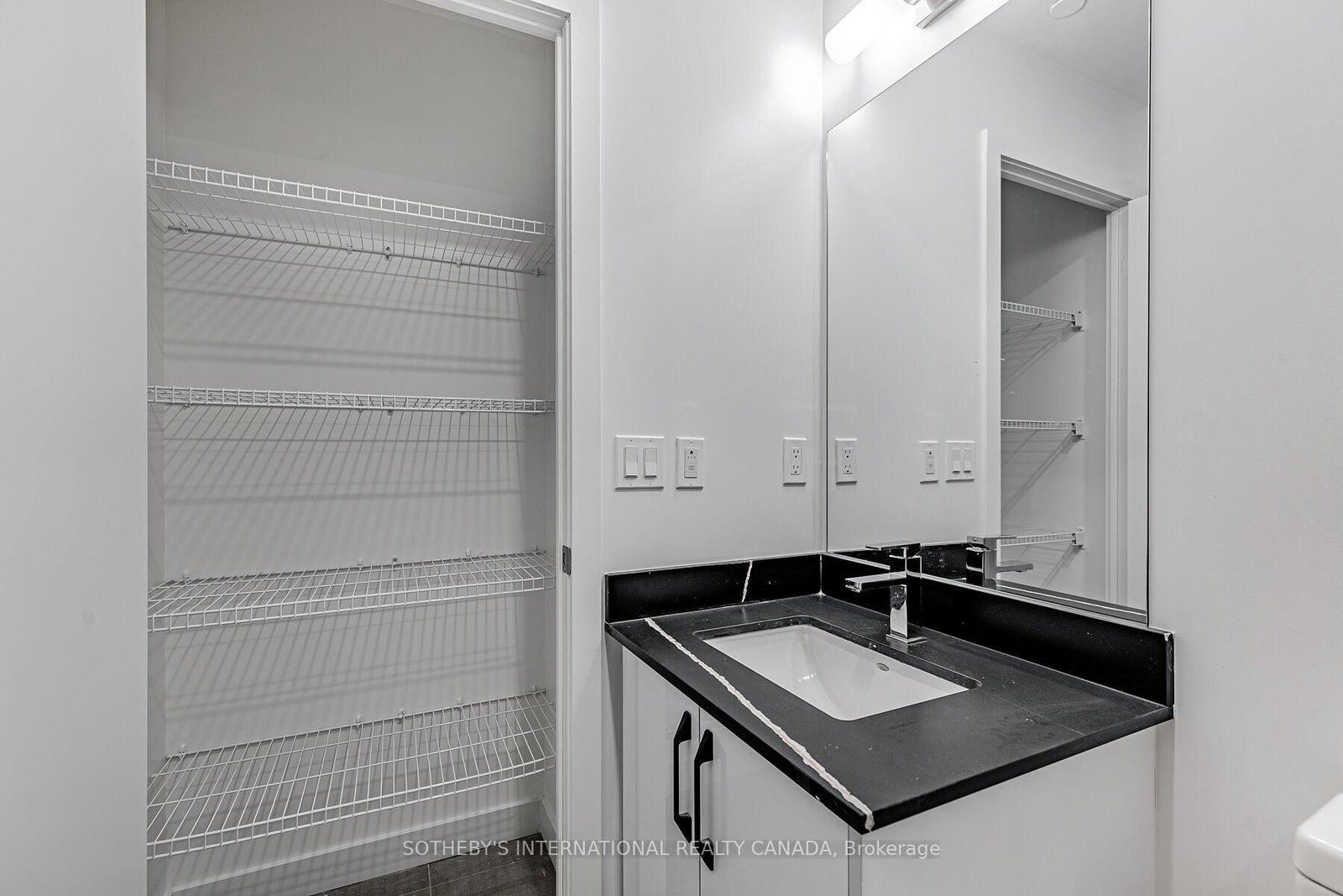 1 Cardiff Road, Unit 801 - Photo 12