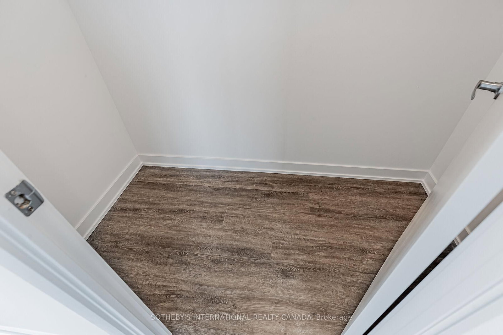 1 Cardiff Road, Unit 801 - Photo 21