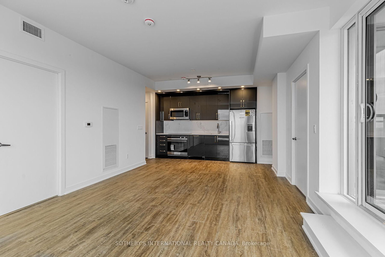 1 Cardiff Road, Unit 801 - Photo 8