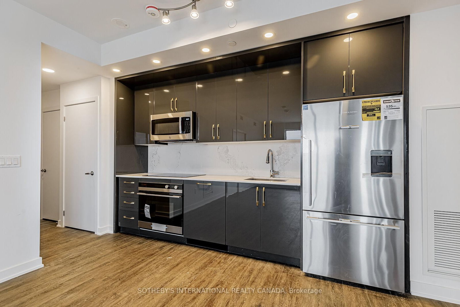 1 Cardiff Road, Unit 801 - Photo 9