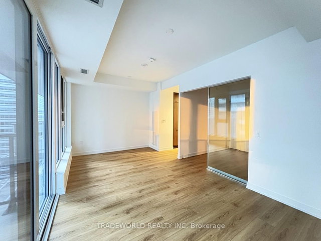 1111 - 634 Church Street