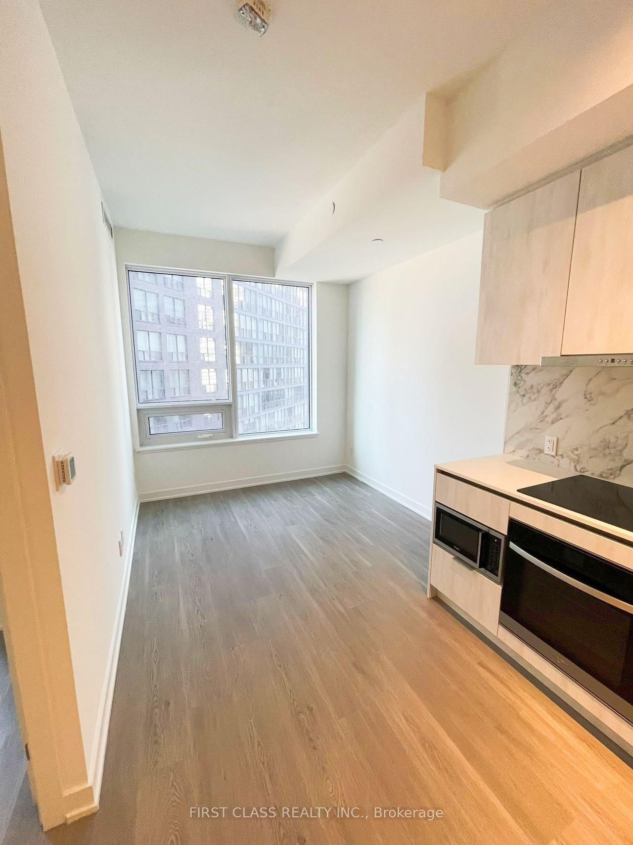 8 Wellesley Street W, Unit 1001 - Photo 3