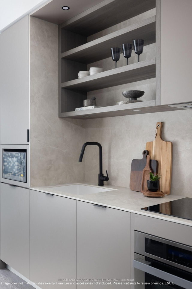 3413 - 55 Charles Street E