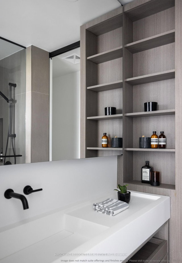 3413 - 55 Charles Street E